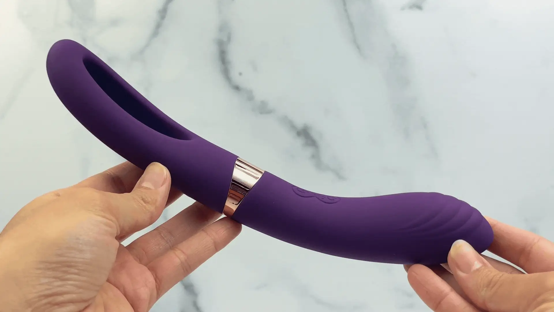 Tongue Tapper Fingering Dual-Ended G-Spot Vibrator - Two Sides for Doubled Pleasure!
