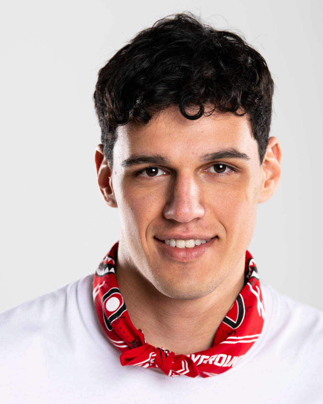 RED BANDANA - REGULAR WHITE T-SHIRT