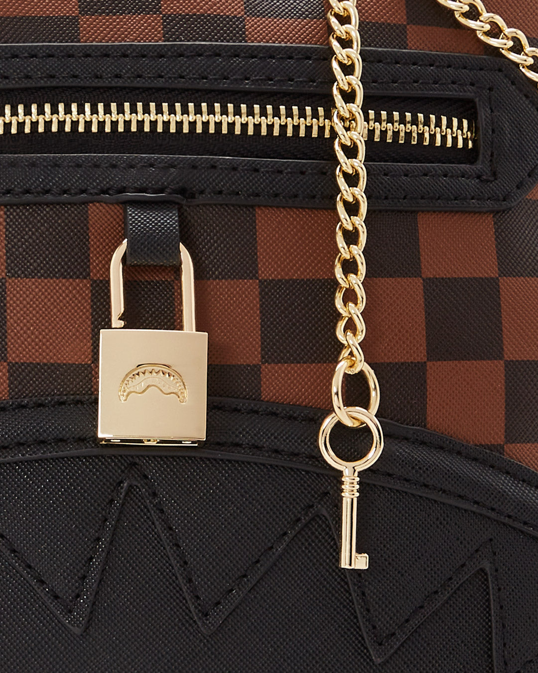 Henny Sip Lock Savage