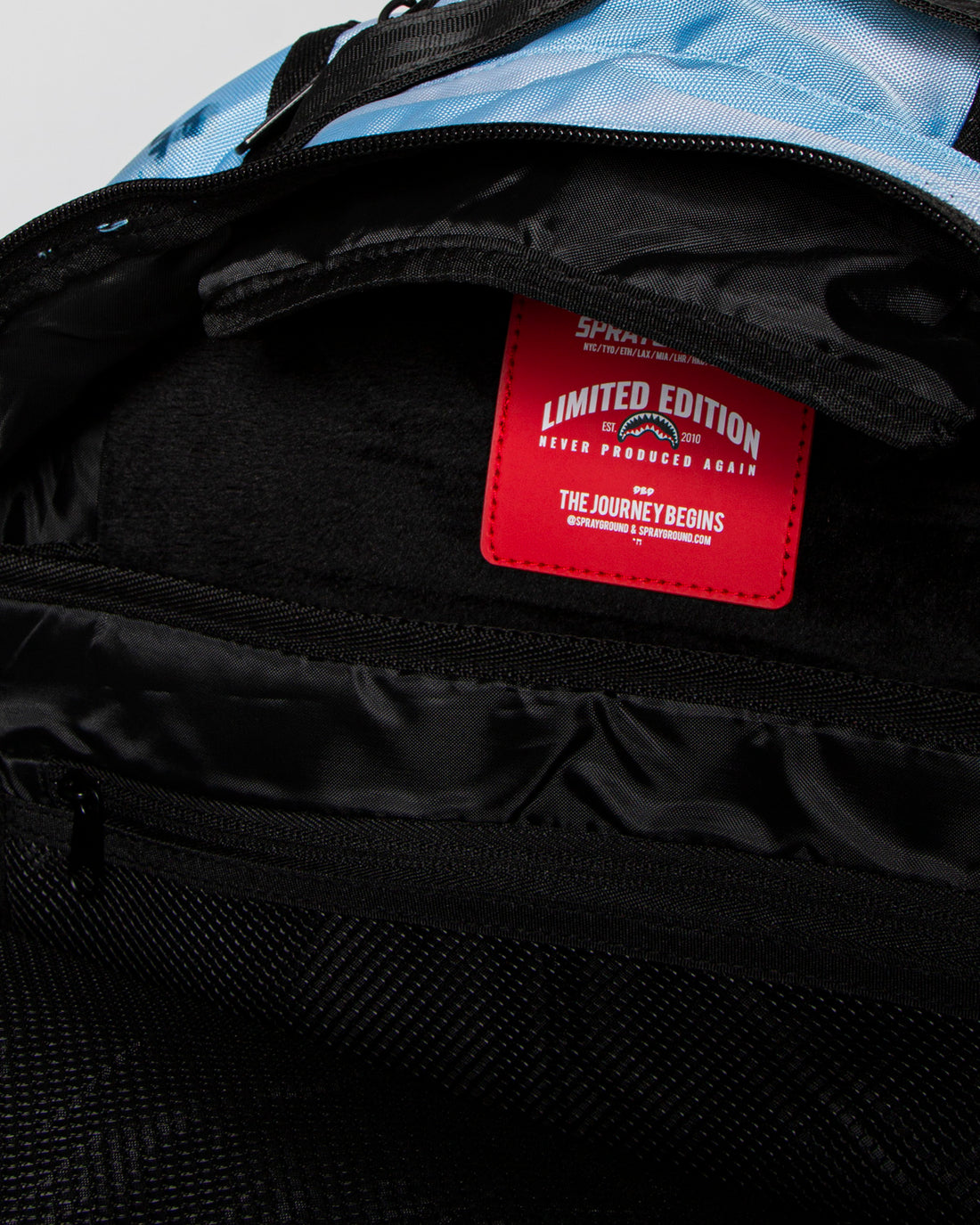 X-mwn Running Shark Backpack