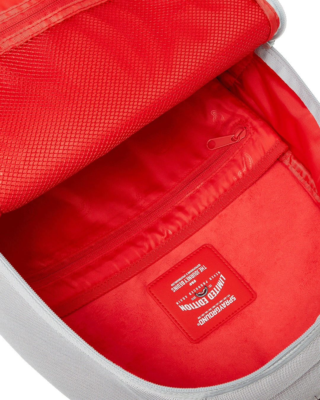 SHARK CENTRAL MESH DLXS BACKPACK