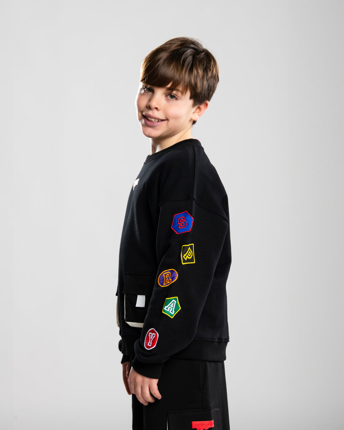 BASIC NO BASIC OVER CREWNECK