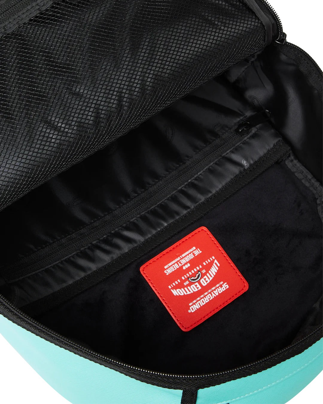 SHARK CENTRAL AQUA DLXSV BACKPACK