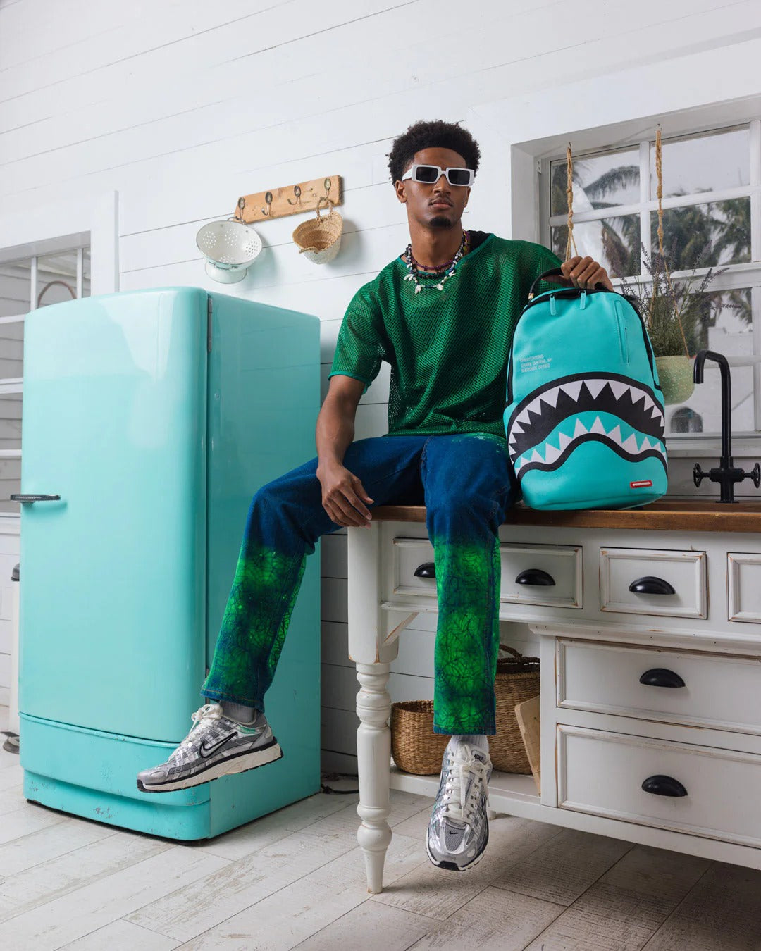 SHARK CENTRAL AQUA DLXSV BACKPACK