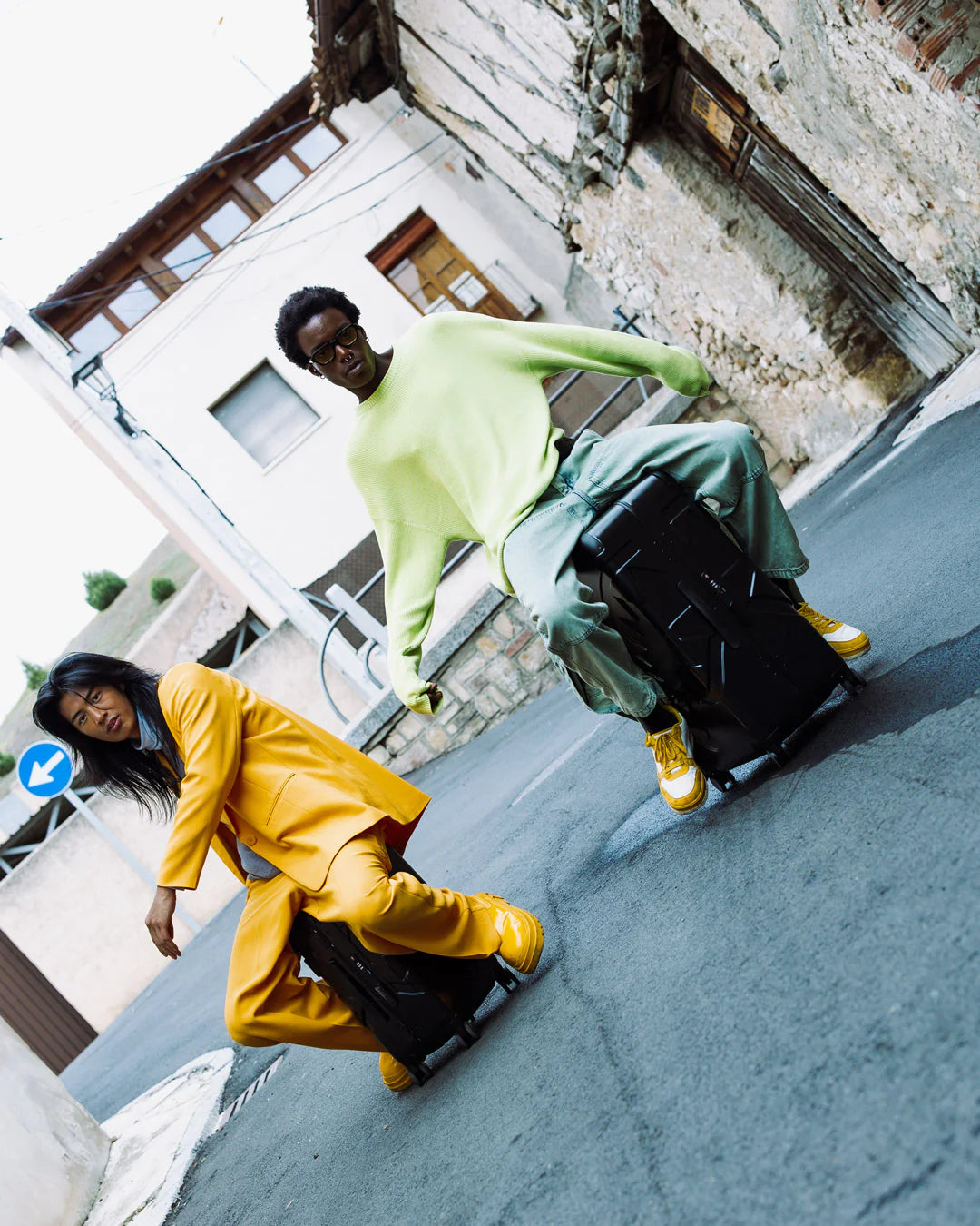 HALF SPRITZ BLACK/GREY CHECK CARRY-ON LUGGAGE