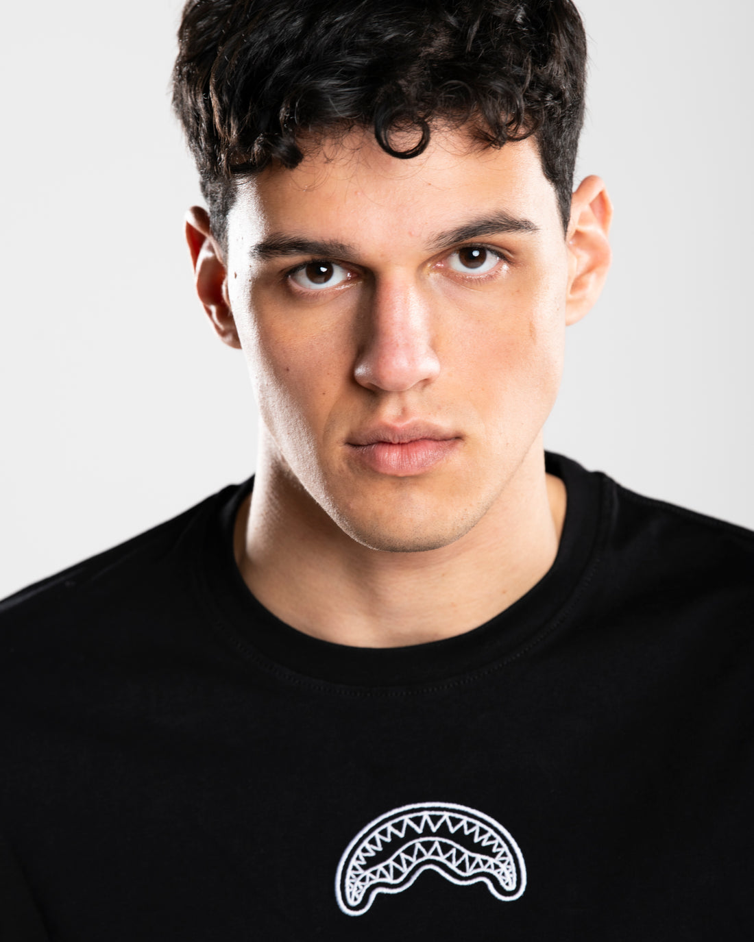 GOTH SHARK REGULAR T-SHIRT