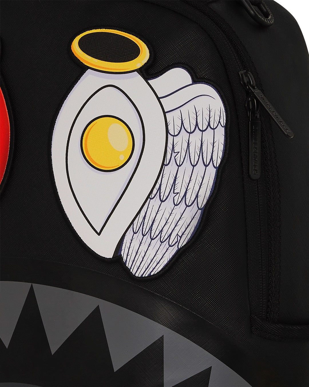 BLACK REMOVABLE EYES DLXSV BACKPACK