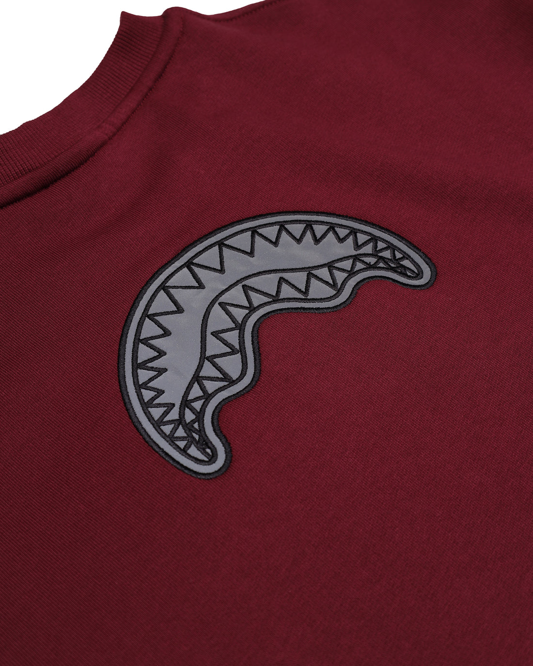LIGHTNING SHARK CREWNECK