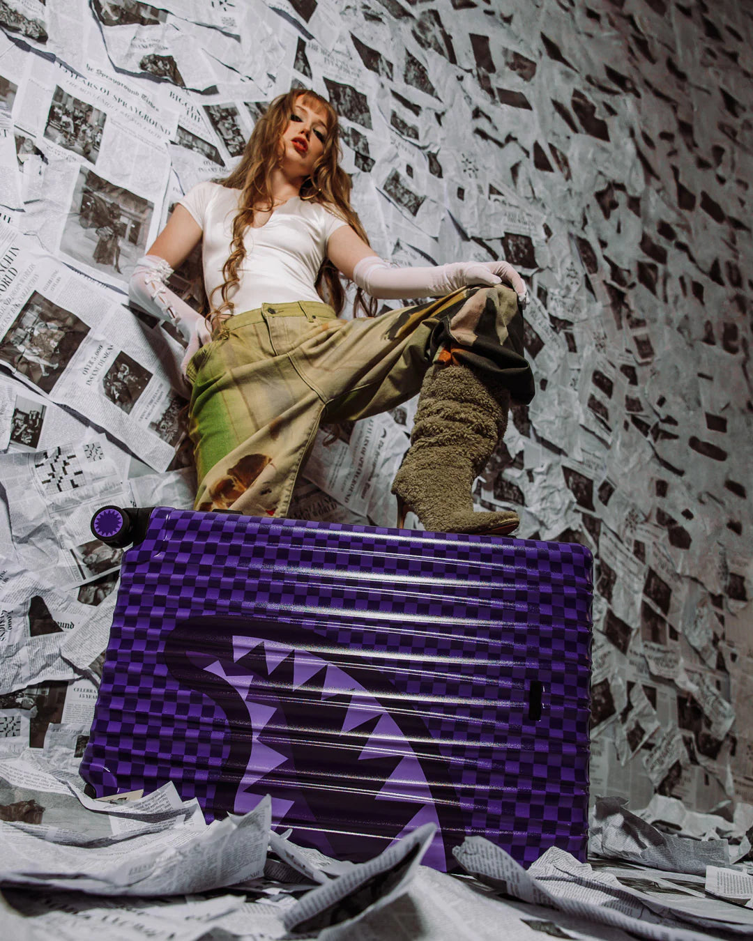 PURPLE SHARK SHARKS IN PARIS FULL-SIZE LUGGAGE