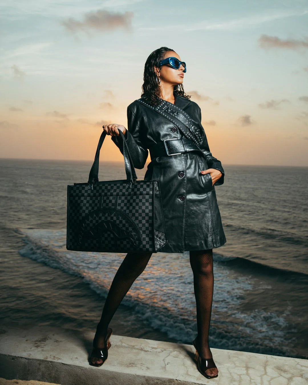 MIDNIGHT CHATEAU TOTE