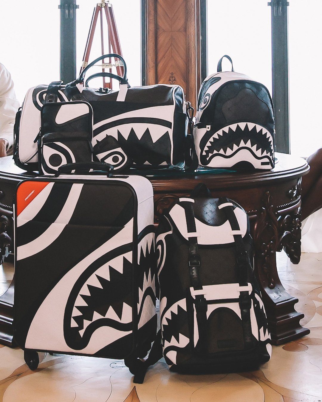 Sprayground Bag V.V.I.P. SLING Black