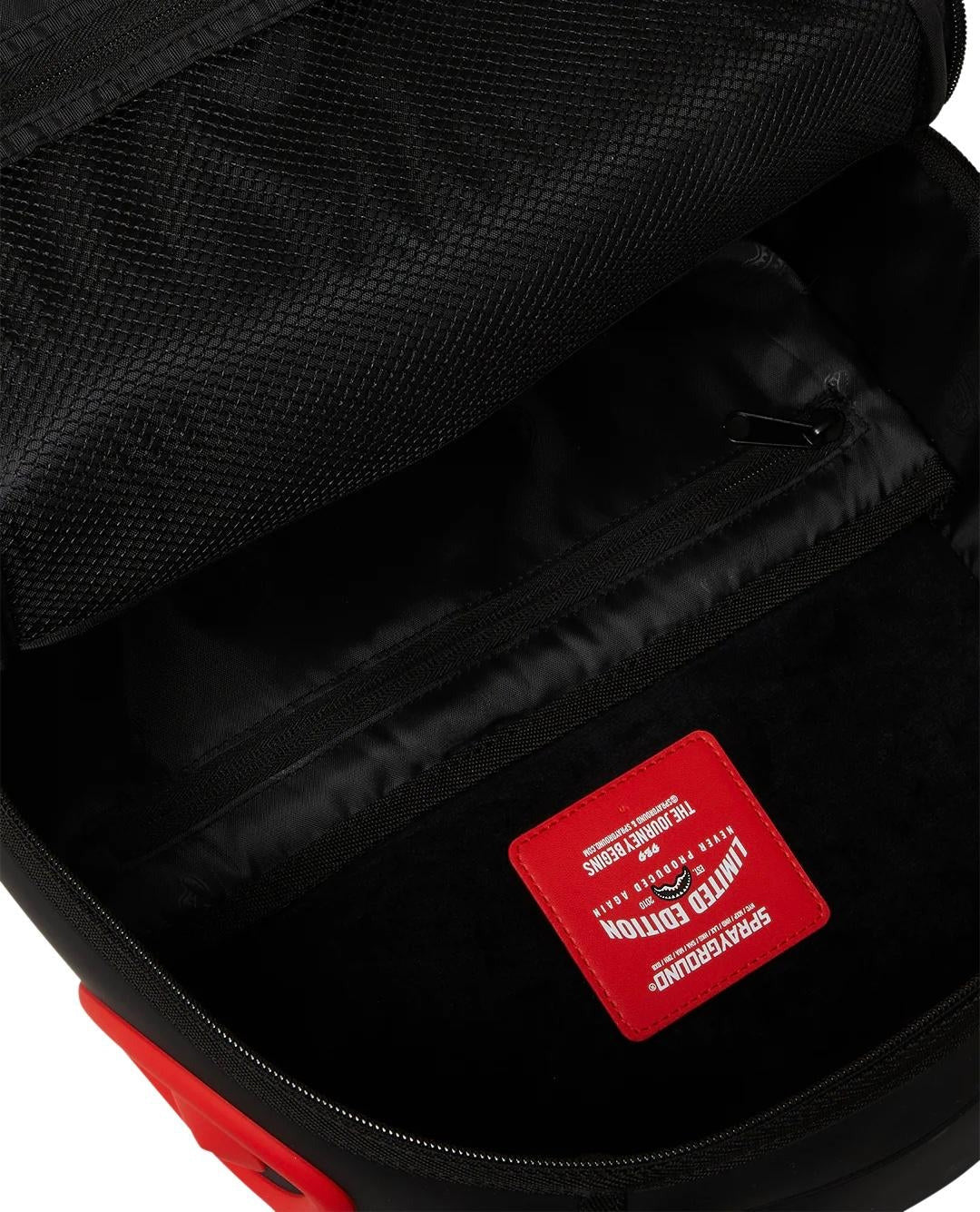 PUNK SPIKE SHARK DLXV BACKPACK