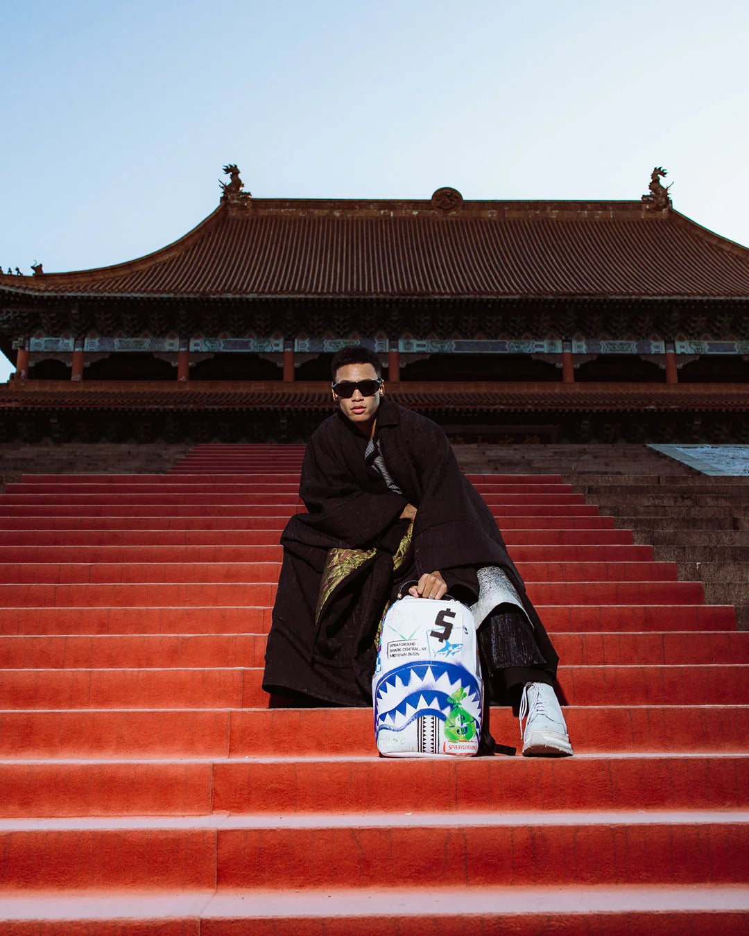 SHARK CENTRAL STENCILS WHITE DLXSV BACKPACK