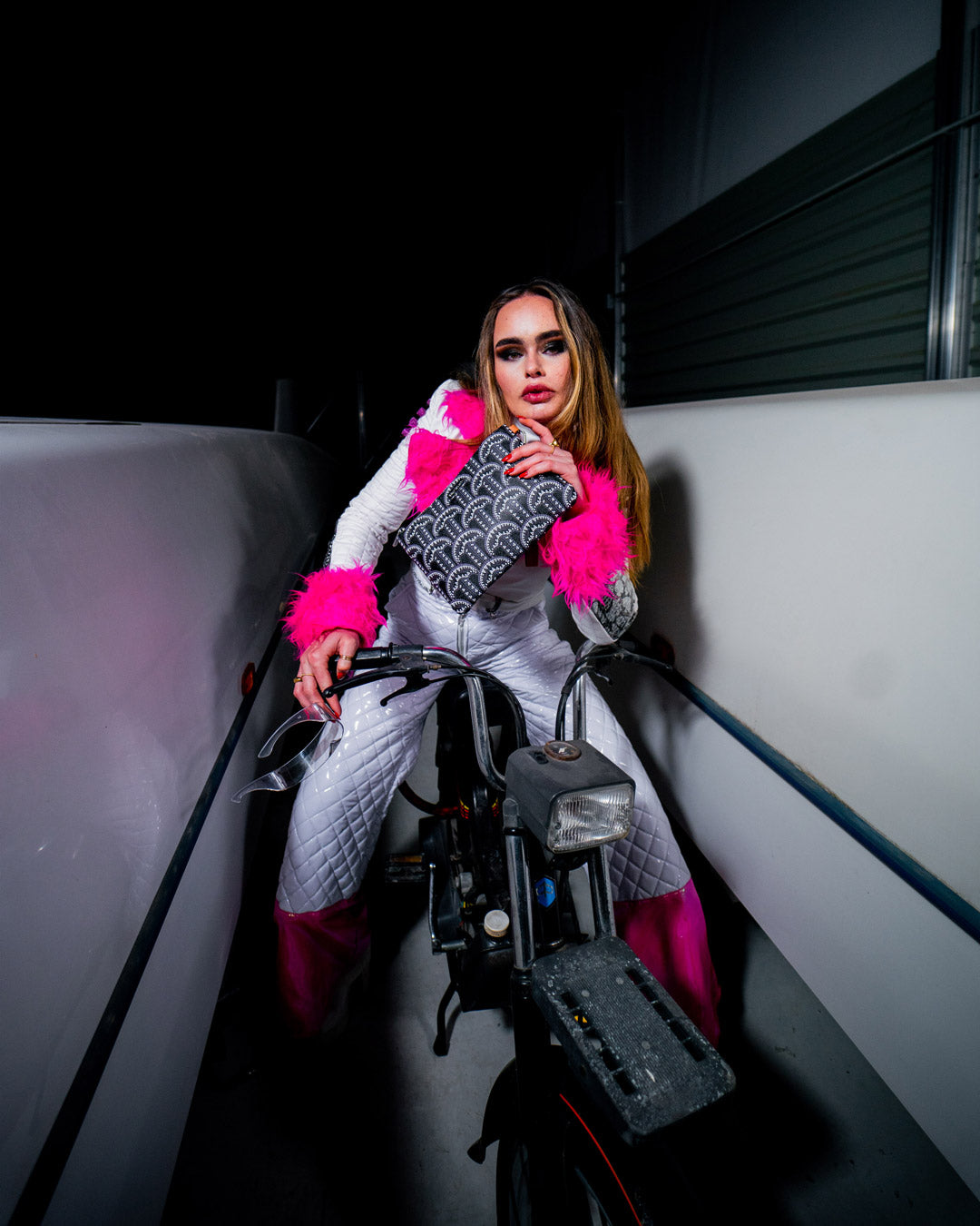 Illuchains Pochette  910b4037nsz